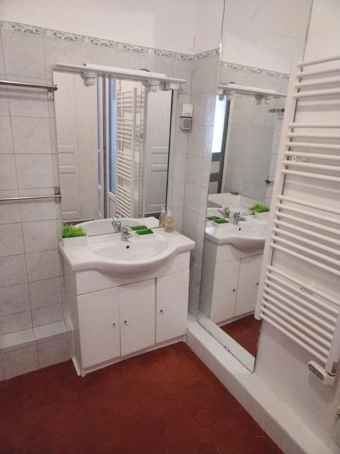 Quartier Des Createurs "La Plaine Cours Julien" Chambre Privee Dans Appartement Menage Frequent Des Parties Commune Marsylia Zewnętrze zdjęcie