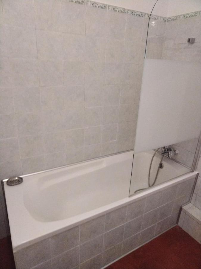 Quartier Des Createurs "La Plaine Cours Julien" Chambre Privee Dans Appartement Menage Frequent Des Parties Commune Marsylia Zewnętrze zdjęcie