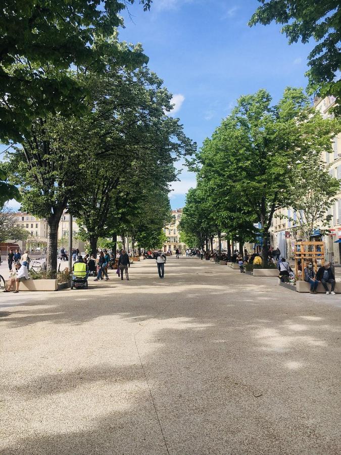 Quartier Des Createurs "La Plaine Cours Julien" Chambre Privee Dans Appartement Menage Frequent Des Parties Commune Marsylia Zewnętrze zdjęcie